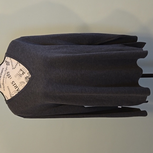 V-neck Athetic Sweater - Picture 1 of 6